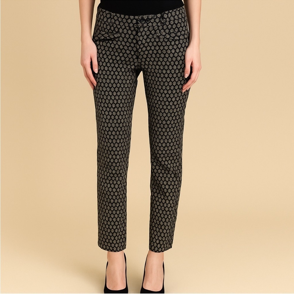 Tokyo Japan Gap Size 2R Women's Black & White Cropped Patterned Work Pants